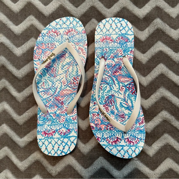 Lilly Pulitzer | Pinchers Picnic Flip Flops | Size 7/8 - Picture 1 of 3